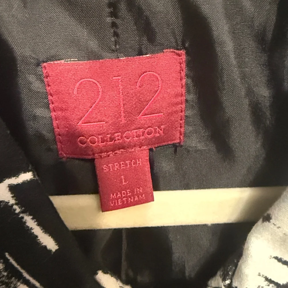 212 Collection Monochrome Patterned Jacket - Picture 3 of 4